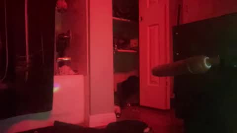 Snapshot of gswaze12 chatting on 11-16-25, 10:32 GSwaze online show from 11-16-25, 10:32