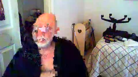 Snapshot of gtnolder60 chatting on 12-07-24, 03:41 Gary online show from 12-07-24, 03:41