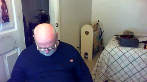 Snapshot of gtnolder60 chatting on 12-21-24, 12:20 Gary online show from 12-21-24, 12:20