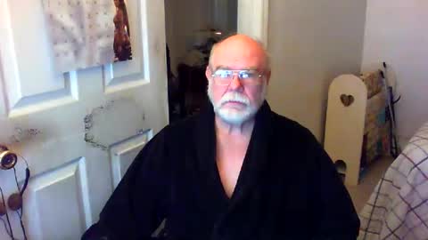 Snapshot of gtnolder60 chatting on 12-21-24, 12:16 Gary online show from 12-21-24, 12:16