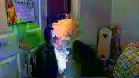 Snapshot of gtnolder60 chatting on 01-04-25, 12:49 Gary online show from 01-04-25, 12:49