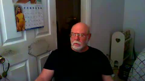 Snapshot of gtnolder60 chatting on 01-28-25, 10:12 Gary online show from 01-28-25, 10:12