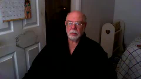 Snapshot of gtnolder60 chatting on 02-06-25, 12:16 Gary online show from 02-06-25, 12:16