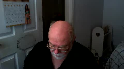 Snapshot of gtnolder60 chatting on 02-14-25, 12:25 Gary online show from 02-14-25, 12:25