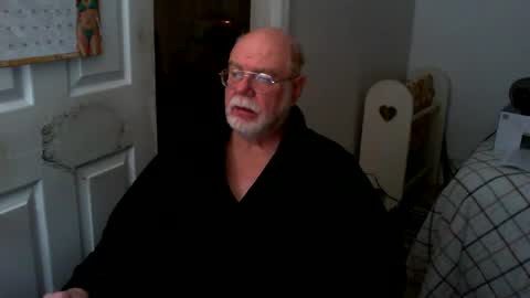 Snapshot of gtnolder60 chatting on 02-16-25, 12:43 Gary online show from 02-16-25, 12:43