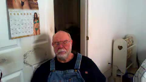 Snapshot of gtnolder60 chatting on 02-28-25, 08:28 Gary online show from 02-28-25, 08:28