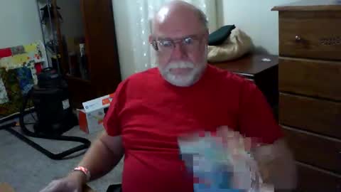 Snapshot of gtnolder60 chatting on 09-28-25, 11:15 Gary online show from 09-28-25, 11:15