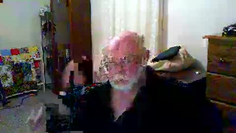 Snapshot of gtnolder60 chatting on 10-10-25, 03:05 Gary online show from 10-10-25, 03:05