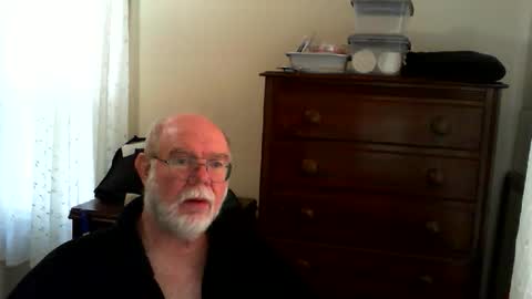 Snapshot of gtnolder60 chatting on 05-12-26, 11:40 Gary online show from 05-12-26, 11:40