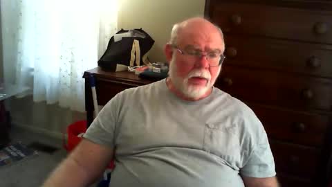 Snapshot of gtnolder60 chatting on 05-15-26, 01:18 Gary online show from 05-15-26, 01:18