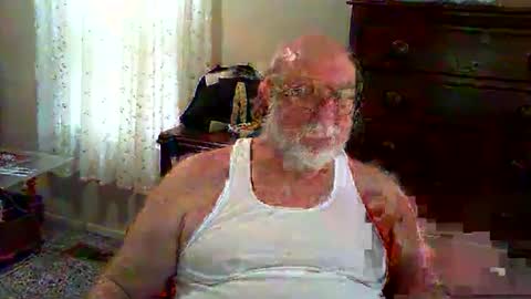 Snapshot of gtnolder60 chatting on 05-22-26, 01:17 Gary online show from 05-22-26, 01:17