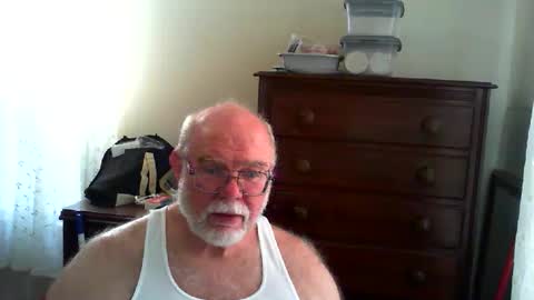 Snapshot of gtnolder60 chatting on 05-29-26, 01:42 Gary online show from 05-29-26, 01:42