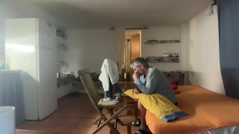 Snapshot of guardiannif_ chatting on 02-09-26, 10:14 guardiannif_ online show from 02-09-26, 10:14