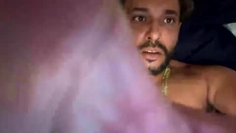 Snapshot of gucci4u2 chatting on 07-26-26, 04:47 gucci4u2 online show from 07-26-26, 04:47