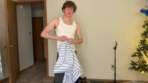 gucciboi4 online show from 02-26-26, 05:23