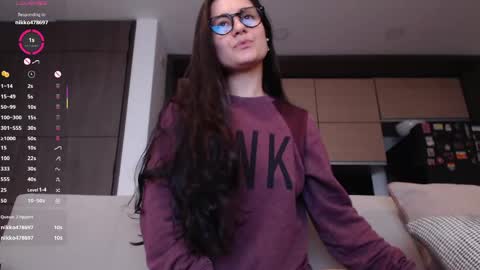 Snapshot of guccipussy1 chatting on 05-27-26, 01:52 Elena online show from 05-27-26, 01:52