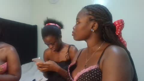 gud_lunah1 online show from 06-23-26, 03:43