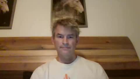 Snapshot of gud_times chatting on 12-22-25, 02:03 gud_times online show from 12-22-25, 02:03