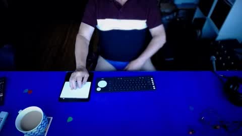 Snapshot of guesswhatigot2 chatting on 12-17-25, 09:15 guesswhatigot2 online show from 12-17-25, 09:15