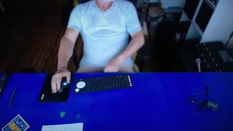 Snapshot of guesswhatigot2 chatting on 02-20-26, 08:05 guesswhatigot2 online show from 02-20-26, 08:05