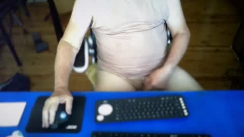 Snapshot of guesswhatigot2 chatting on 03-15-26, 03:12 guesswhatigot2 online show from 03-15-26, 03:12