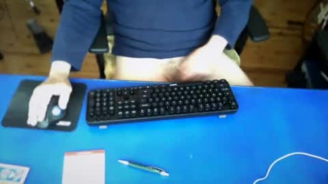 guesswhatigot2 online show from 08-09-26, 05:01