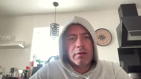 guil0 online show from 10-10-25, 10:47