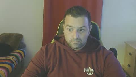 guillaume666286050 online show from 09-12-25, 11:26