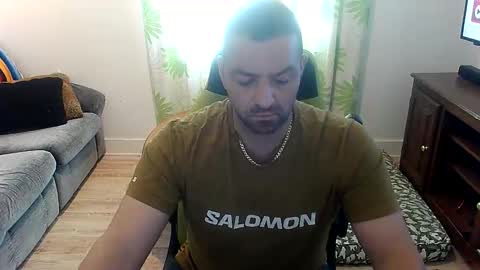 guillaume666286050 online show from 06-09-26, 04:07