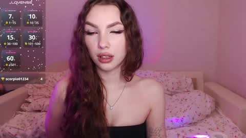 Snapshot of guilty_pleasureee chatting on 12-15-24, 06:37 Marta online show from 12-15-24, 06:37