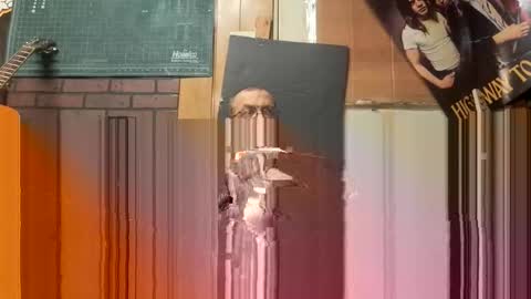 Snapshot of guitarist4206917 chatting on 02-13-26, 10:44 guitarist4206917 online show from 02-13-26, 10:44