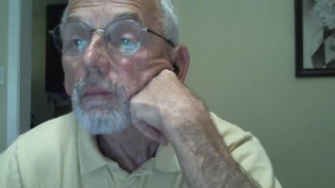 Snapshot of gulfcoast1952 chatting on 12-07-24, 04:14 Roy online show from 12-07-24, 04:14
