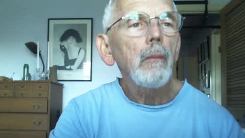 Snapshot of gulfcoast1952 chatting on 12-21-24, 02:26 Roy online show from 12-21-24, 02:26