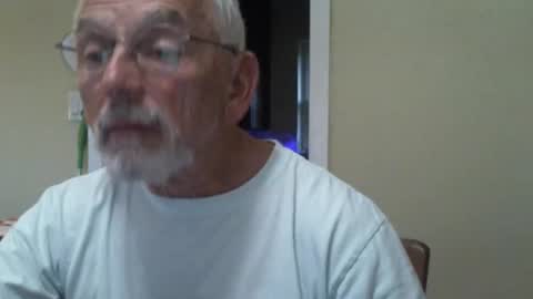 Snapshot of gulfcoast1952 chatting on 02-16-25, 11:59 Roy online show from 02-16-25, 11:59