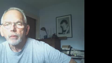 Snapshot of gulfcoast1952 chatting on 12-21-25, 03:08 Roy online show from 12-21-25, 03:08