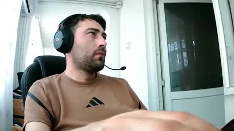 guliverreal online show from 03-11-26, 01:39