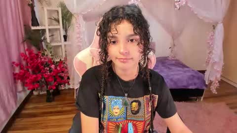 Snapshot of gummo_ chatting on 12-05-25, 07:54 gummo_ online show from 12-05-25, 07:54