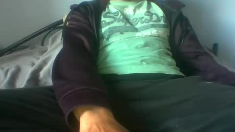 Snapshot of gunishment chatting on 10-30-25, 02:40 gunishment online show from 10-30-25, 02:40