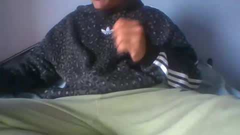 Snapshot of gunishment chatting on 11-07-25, 02:28 gunishment online show from 11-07-25, 02:28