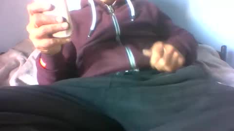 Snapshot of gunishment chatting on 11-30-25, 12:53 gunishment online show from 11-30-25, 12:53