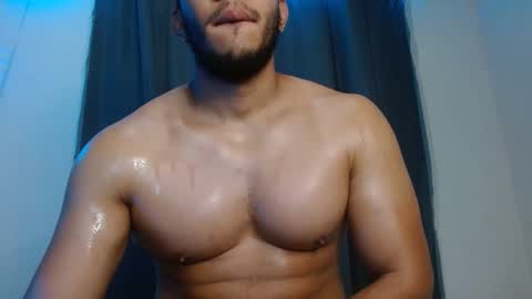 Snapshot of gurushake chatting on 01-17-26, 11:48 holl latino online show from 01-17-26, 11:48