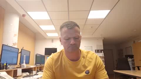 guschidick online show from 10-17-25, 04:20