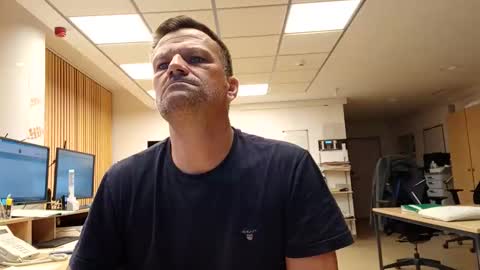 guschidick online show from 11-08-25, 03:18