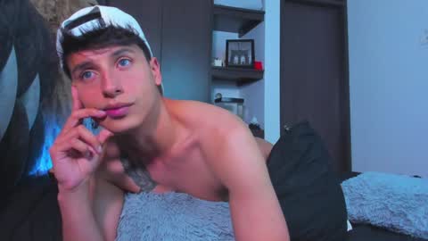 Snapshot of guy_twinks chatting on 01-09-25, 11:56 Gabriel online show from 01-09-25, 11:56