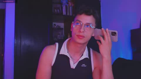 Snapshot of guy_twinks chatting on 12-20-25, 05:03 Gabriel online show from 12-20-25, 05:03