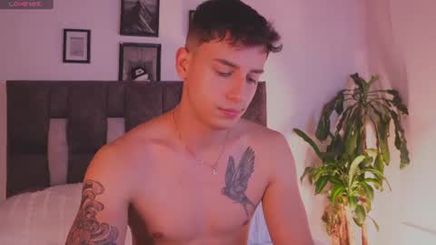 Snapshot of guy_twinks chatting on 06-19-26, 07:56 Gabriel online show from 06-19-26, 07:56