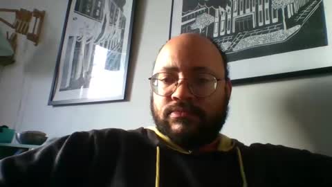 Snapshot of guy_wood15 chatting on 01-03-25, 09:25 guy_wood15 online show from 01-03-25, 09:25