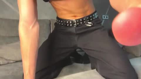 Snapshot of guys_fire chatting on 02-09-26, 11:47 Slava Rik online show from 02-09-26, 11:47