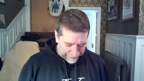 Snapshot of guyute42 chatting on 02-04-26, 07:42 Guy Forget online show from 02-04-26, 07:42