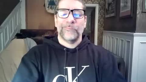 Snapshot of guyute42 chatting on 02-09-26, 10:36 Guy Forget online show from 02-09-26, 10:36